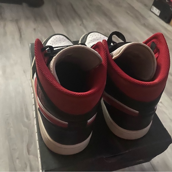 Jordan 1 - Picture 4 of 5
